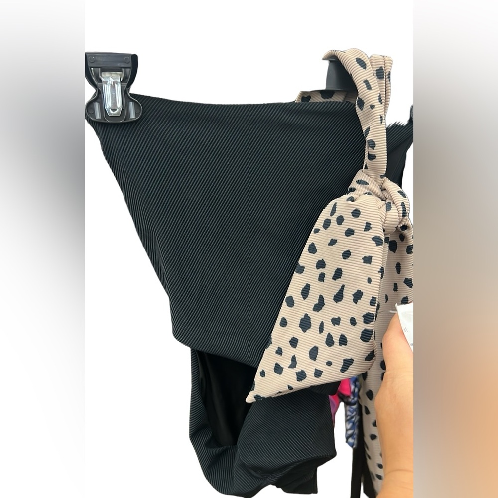 Beachriot swimsuit